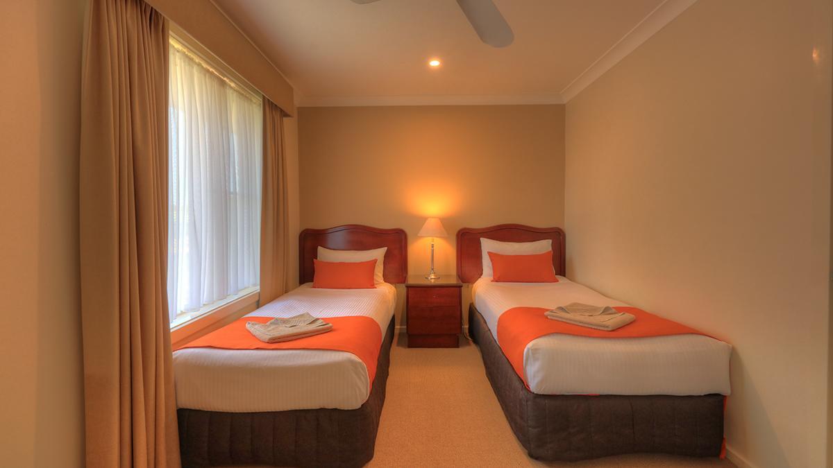 Endeavour Court Motor Inn Dubbo Esterno foto